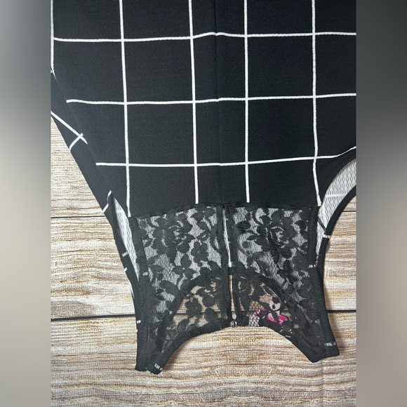 NWT Candie’s Shift Dress - Picture 2 of 7